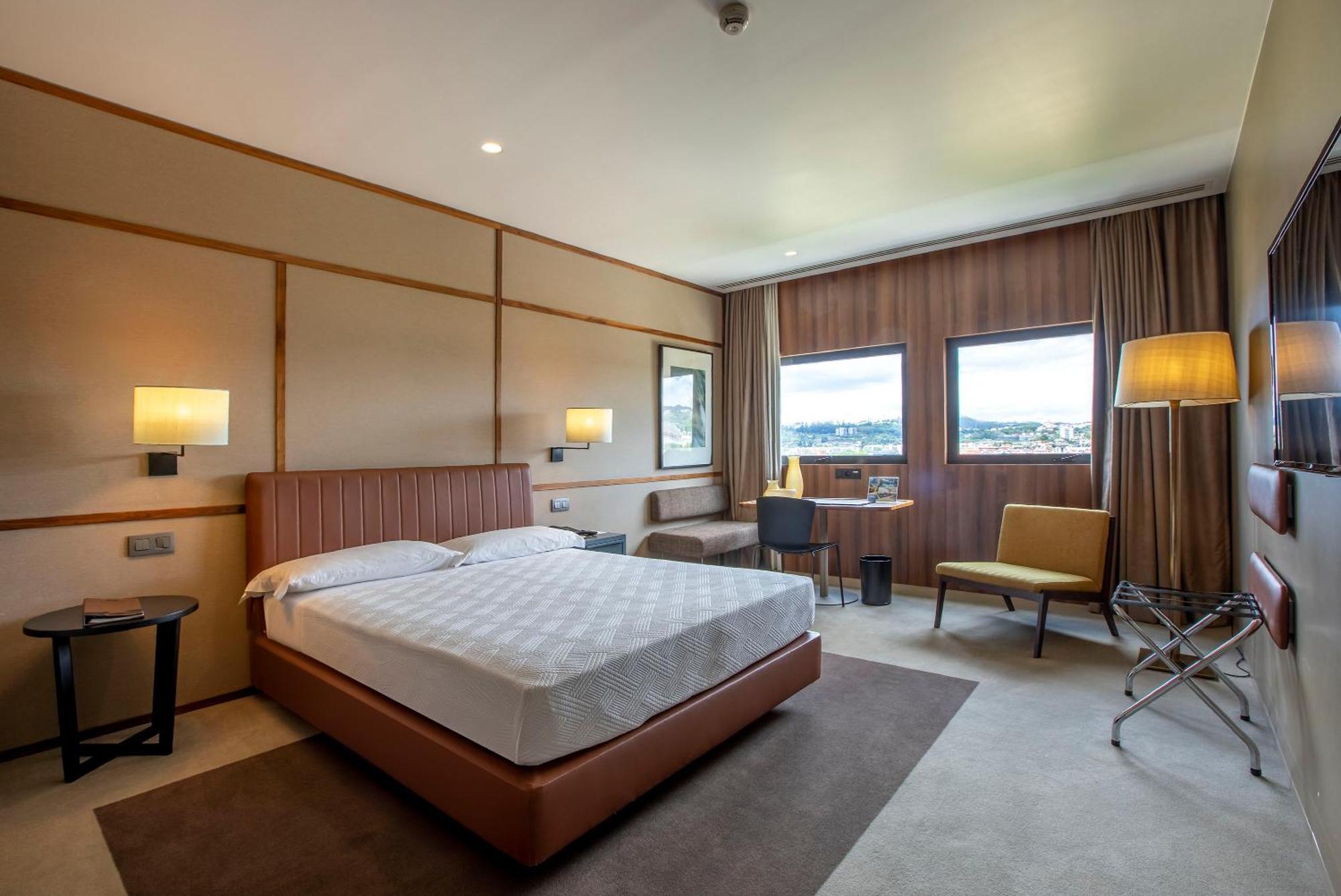 Hotel De Guimaraes Business & Spa Εξωτερικό φωτογραφία