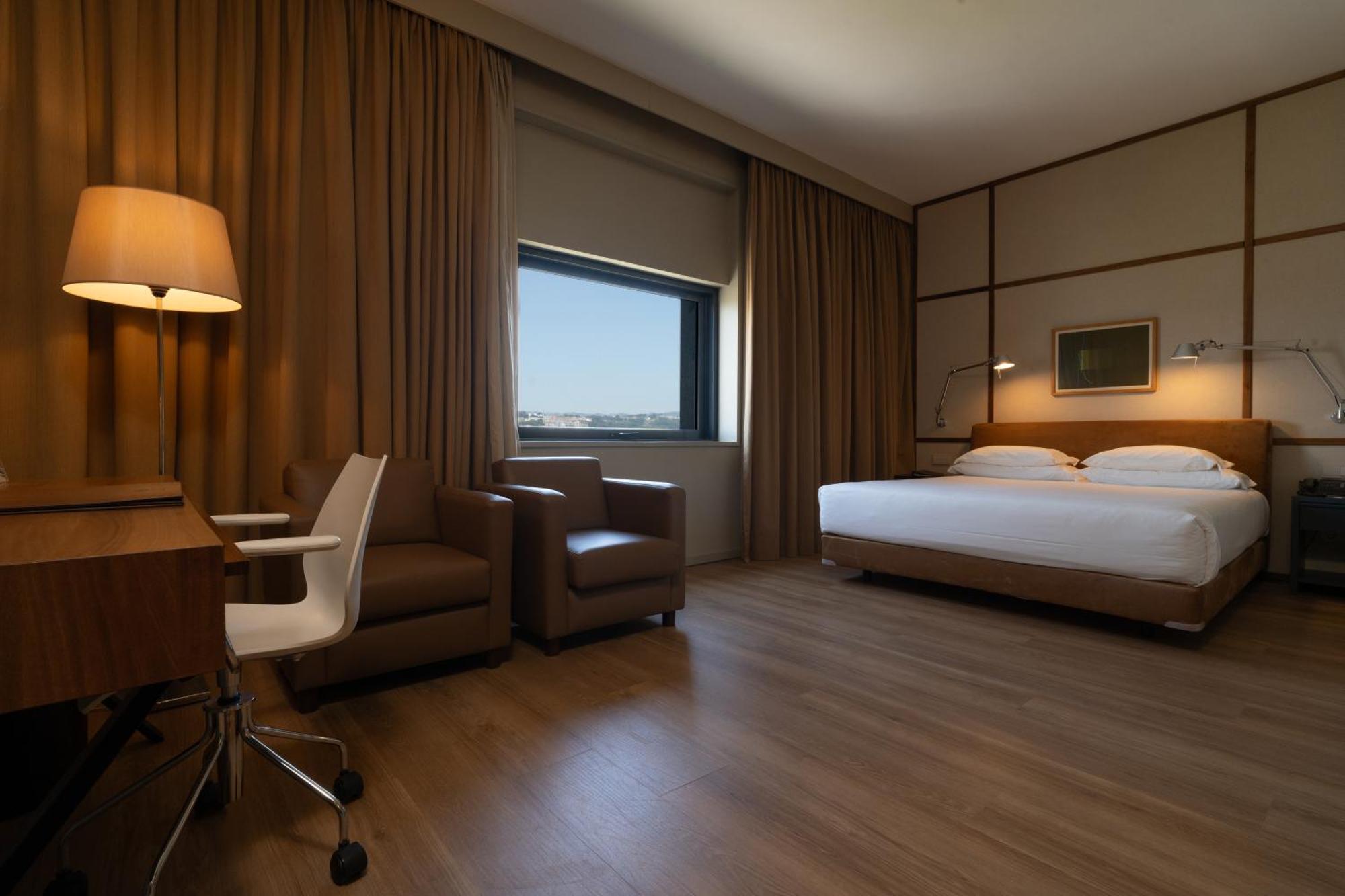 Hotel De Guimaraes Business & Spa Εξωτερικό φωτογραφία