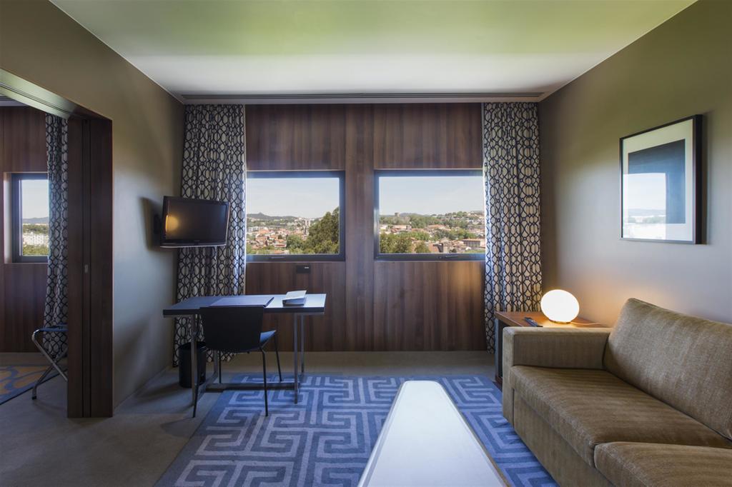 Hotel De Guimaraes Business & Spa Εξωτερικό φωτογραφία